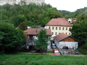 Prodej obchodního prostoru, Karlštejn, 125 m2
