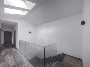 Prodej rodinného domu, Praha - Dolní Měcholupy, Na návsi, 392 m2