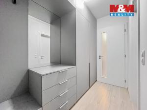 Pronájem bytu 2+kk, Praha, Hartigova, 47 m2