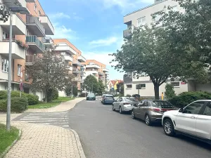 Pronájem bytu 2+kk, Praha - Strašnice, Janýrova, 55 m2