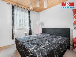 Prodej bytu 3+1, Chlumec, Skřivánčí, 78 m2