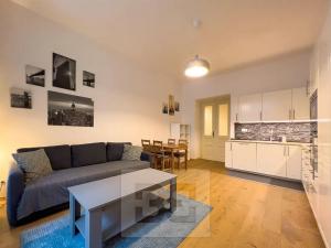 Pronájem bytu 2+kk, Praha - Vinohrady, Mánesova, 57 m2