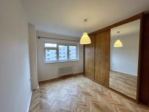 Pronájem bytu 3+1, Hradec Králové, Labská kotlina, 87 m2