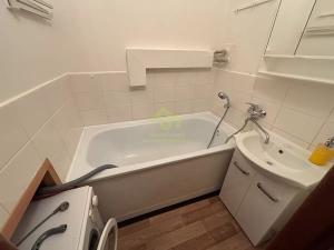 Pronájem bytu 2+1, Hrádek, 58 m2