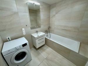 Pronájem bytu 2+kk, Brno, Lidická, 61 m2