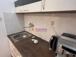 Pronájem kanceláře, Praha - Nové Město, Na Moráni, 20 m2
