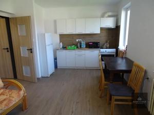 Pronájem bytu 4+1, Dublovice, 97 m2
