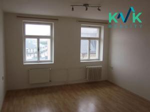 Pronájem bytu 1+kk, Karlovy Vary, Krále Jiřího, 21 m2