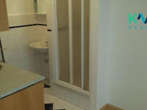 Pronájem bytu 1+kk, Karlovy Vary, Krále Jiřího, 21 m2