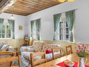Prodej chalupy, Mezilečí, 150 m2