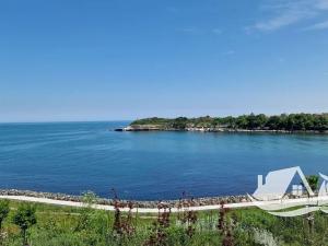 Prodej bytu 2+kk, Carevo, Bulharsko, 72 m2