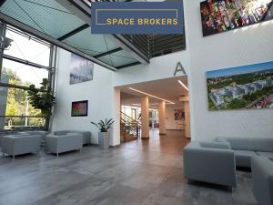 Pronájem kanceláře, Praha - Dejvice, Evropská, 1000 m2