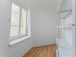 Pronájem bytu 2+1, Hradec Králové, náměstí Svobody, 70 m2