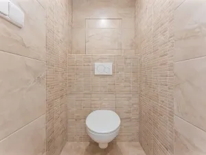 Pronájem bytu 2+1, Hradec Králové, náměstí Svobody, 70 m2