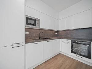 Pronájem bytu 1+kk, Praha - Chodov, Líbalova, 27 m2