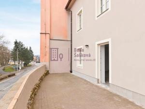 Pronájem bytu 1+kk, Jindřichův Hradec, nám. Míru, 61 m2