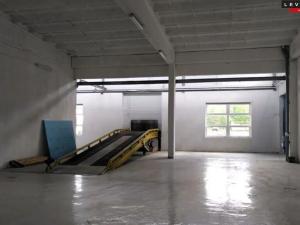 Pronájem skladu, Kolín, 1000 m2