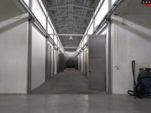 Pronájem skladu, Kolín, 2000 m2