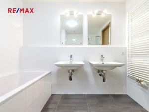 Prodej bytu 3+kk, Praha - Holešovice, Sanderova, 104 m2