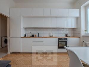 Pronájem bytu 3+kk, Praha - Břevnov, Bělohorská, 64 m2