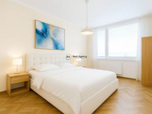 Prodej bytu 2+1, Praha - Střížkov, K Šafránce, 53 m2