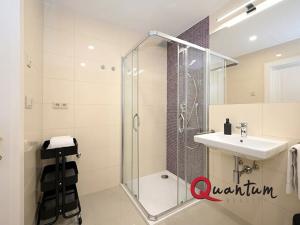Pronájem bytu 1+kk, Praha - Vinohrady, Záhřebská, 30 m2