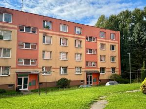 Prodej bytu 3+1, Český Dub, Mírové sídliště, 69 m2