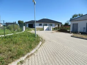 Dražba pole, Zdemyslice, 5325 m2