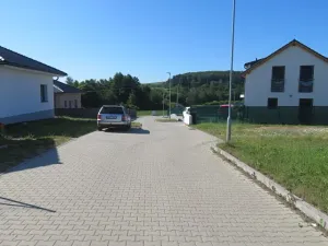 Dražba pole, Zdemyslice, 5325 m2