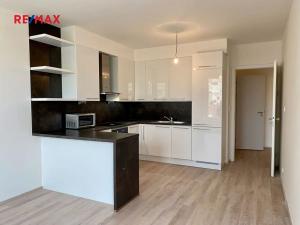 Pronájem bytu 2+kk, Praha - Hlubočepy, náměstí Olgy Scheinpflugové, 59 m2