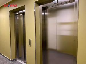 Pronájem bytu 2+kk, Praha - Hlubočepy, náměstí Olgy Scheinpflugové, 59 m2