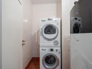 Prodej bytu 4+1, Praha - Stodůlky, Klausova, 148 m2