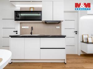 Prodej bytu 3+kk, Hradec Králové - Slezské Předměstí, třída SNP, 52 m2