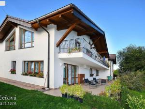 Pronájem bytu 4+kk, Šestajovice, 110 m2
