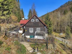 Prodej rodinného domu, Desná, Údolní, 105 m2