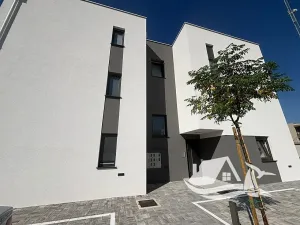 Prodej bytu 4+kk, Novalja, Chorvatsko, 78 m2
