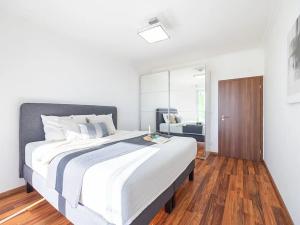 Prodej bytu 2+kk, Praha - Malešice, Počernická, 70 m2