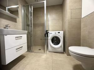 Pronájem bytu 1+kk, Praha - Hloubětín, Kolbenova, 30 m2