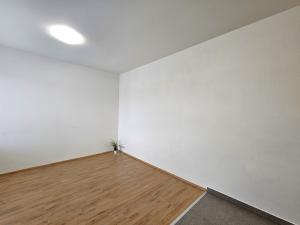 Pronájem bytu 2+kk, Kralupy nad Vltavou - Lobeček, Cesta brigádníků, 40 m2