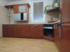 Pronájem bytu 3+1, Brno, V Újezdech, 86 m2