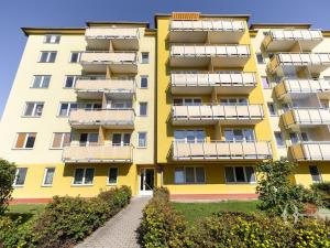 Pronájem bytu 1+kk, Praha - Horní Měcholupy, Boloňská, 30 m2
