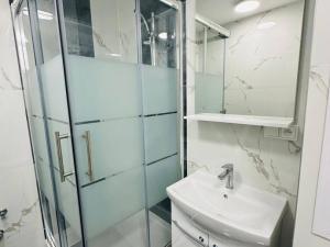 Pronájem bytu 2+1, Ústí nad Labem - Všebořice, Zahradní, 61 m2