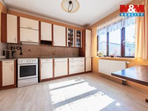 Prodej rodinného domu, Ořech, Karlštejnská, 280 m2