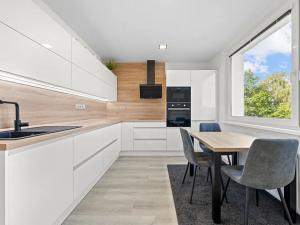 Prodej bytu 3+1, Zlín, Dětská, 77 m2