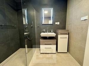 Pronájem bytu 2+kk, Otrokovice, Příčná, 56 m2
