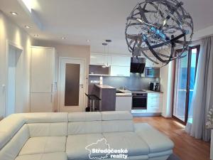 Pronájem bytu 2+kk, Praha - Hostavice, Vidlák, 58 m2