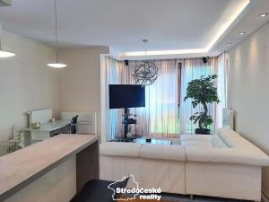 Pronájem bytu 2+kk, Praha - Hostavice, Vidlák, 58 m2