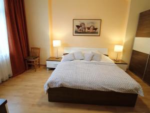 Pronájem bytu 2+1, Karlovy Vary, Zeyerova, 60 m2