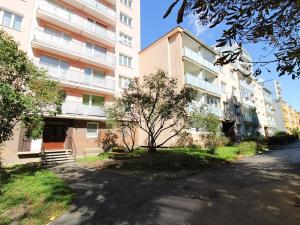 Prodej bytu 3+1, Karlovy Vary, Vítězná, 74 m2