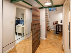 Prodej kanceláře, Praha - Smíchov, Na Valentince, 66 m2
